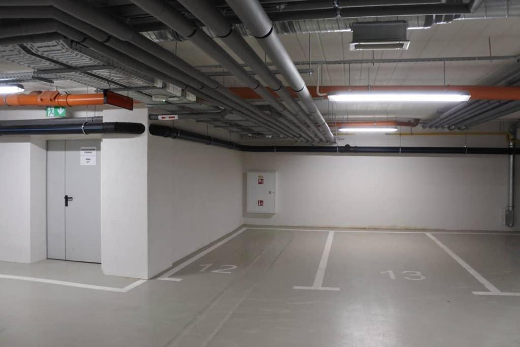 Boutique 109 - Old City, Luxury Apt. With A Garage 克拉科夫 外观 照片